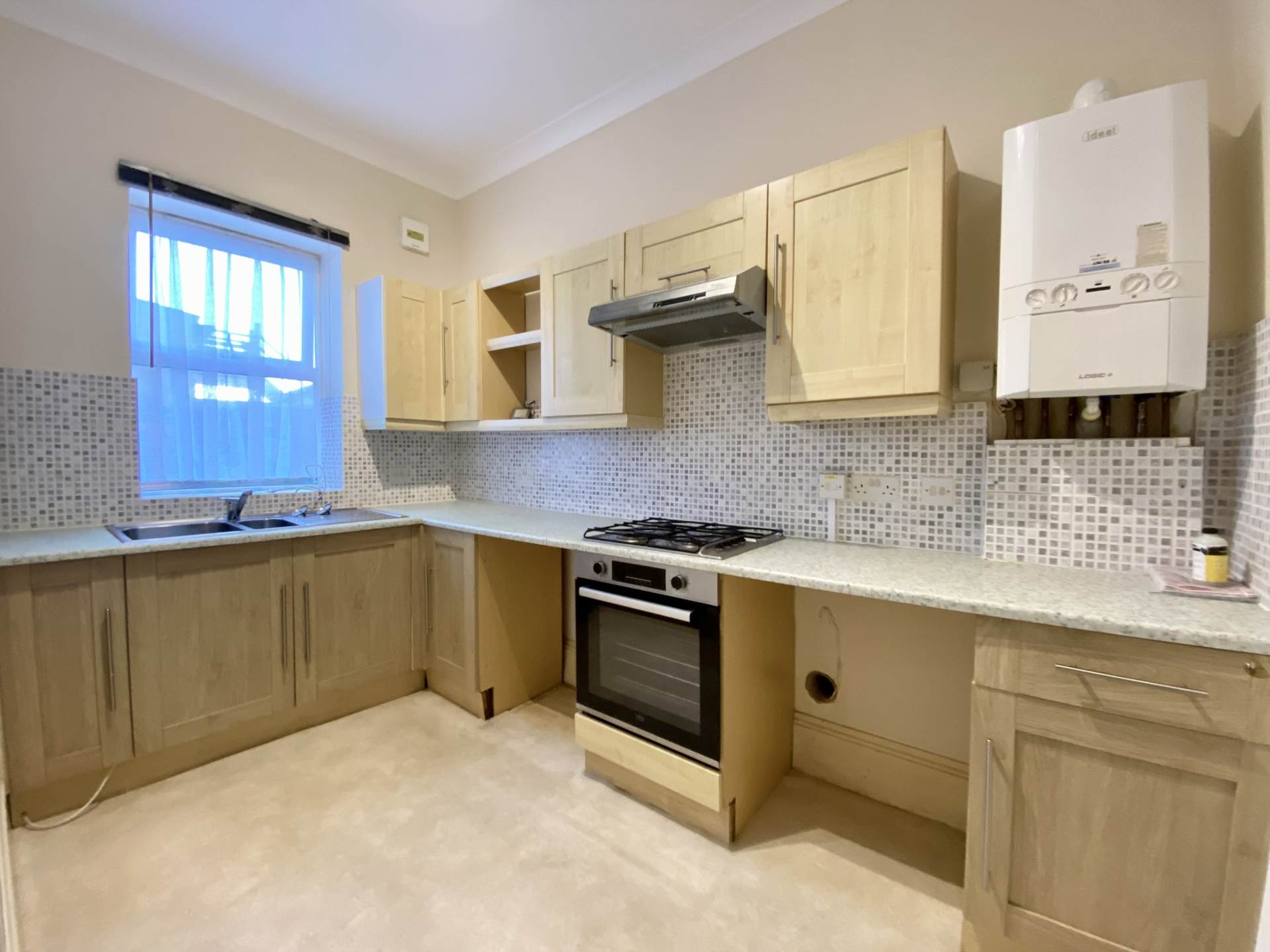 Victoria Road, Exmouth, Image 3