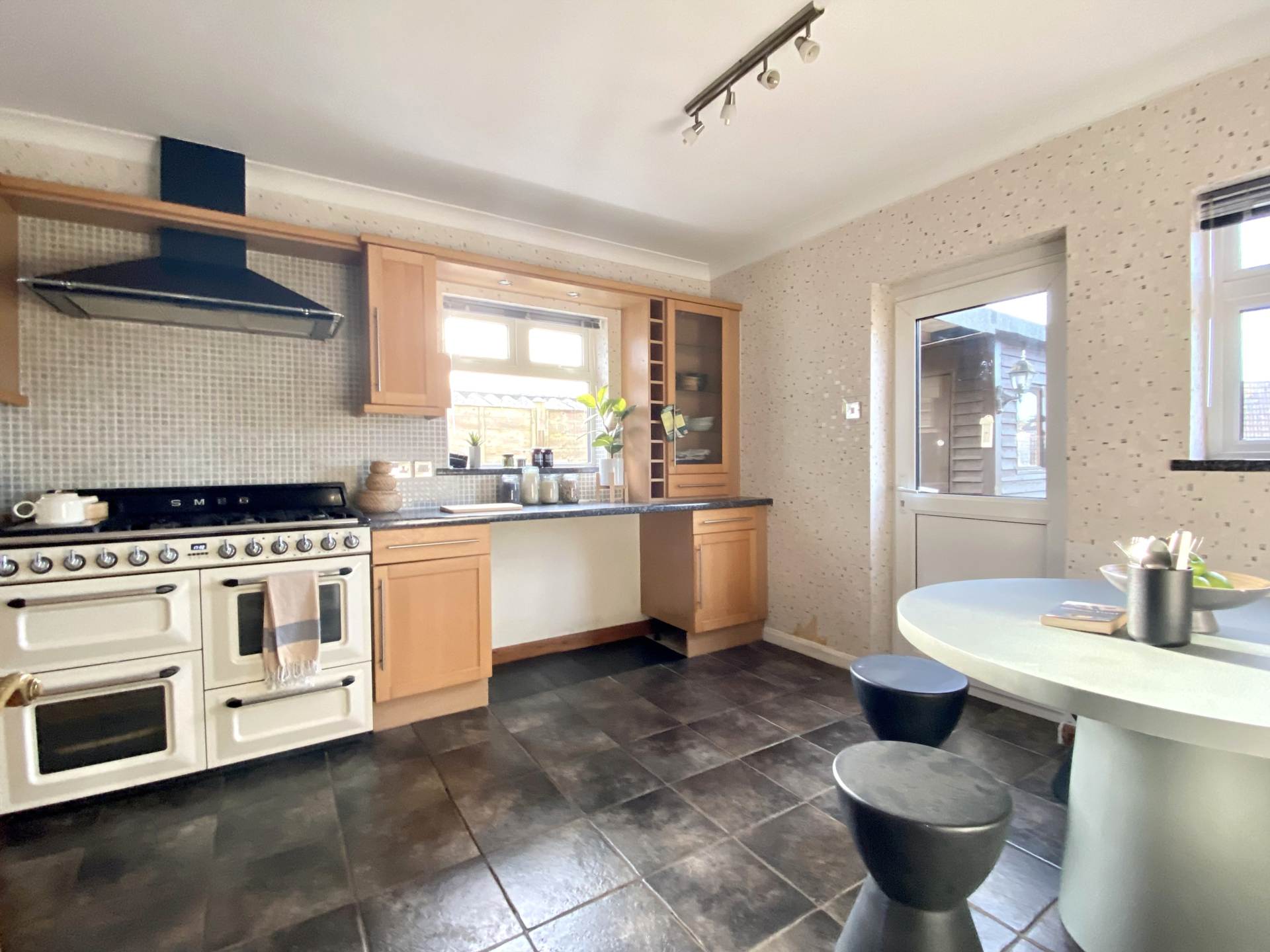 Featherbed Lane, Exmouth, Image 13