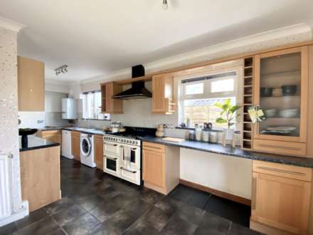 Featherbed Lane, Exmouth, Image 5