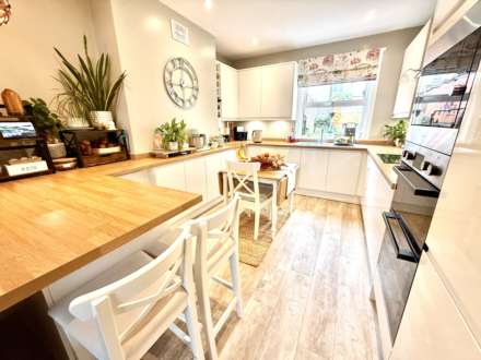 Henrietta Road, Exmouth, Image 2