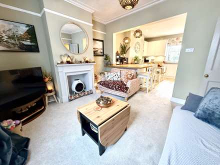Henrietta Road, Exmouth, Image 4