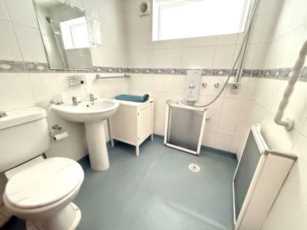 Linden Close, Exmouth, Image 10