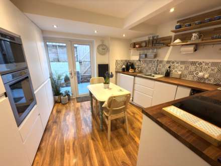 Upper Church Street, Exmouth, Image 5