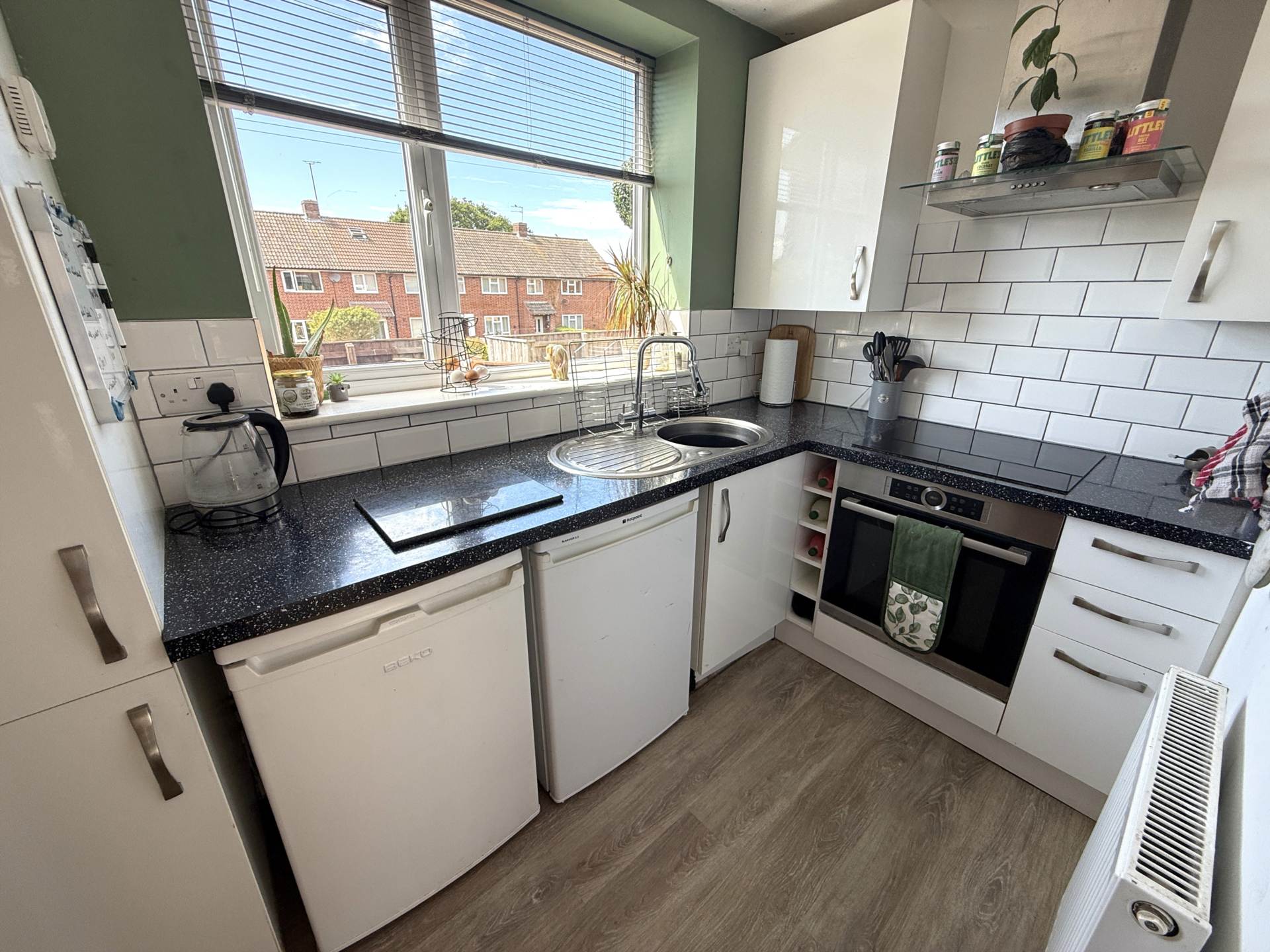 Marpool Crescent, Exmouth, Image 4