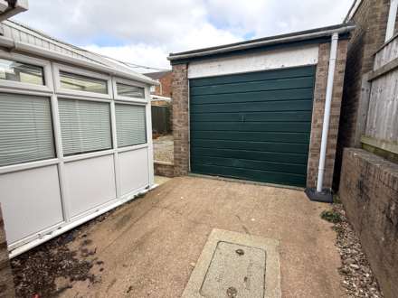 Bradford Close, Exmouth, Image 11