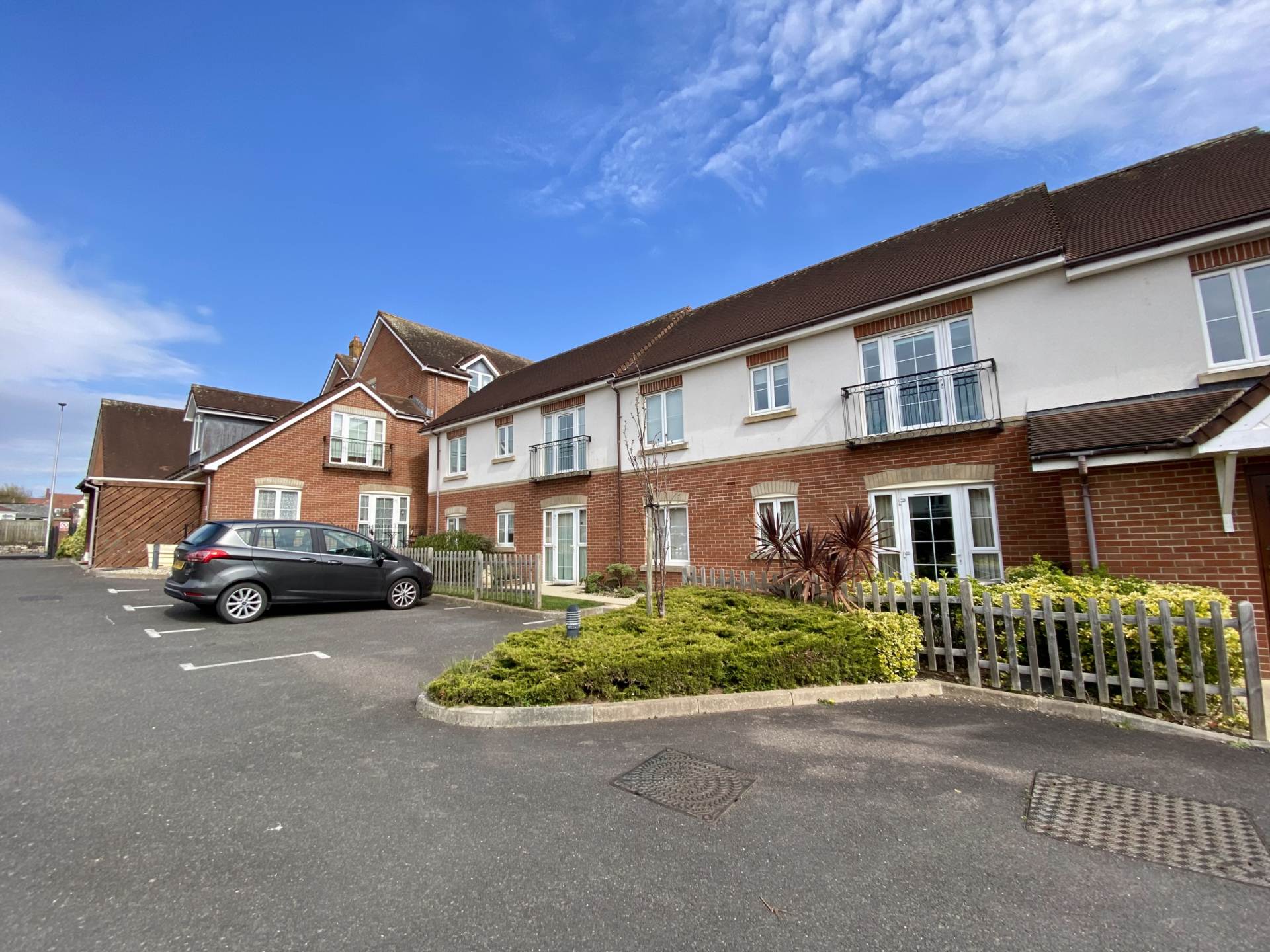 Pegasus Court, Salterton Road, Image 1
