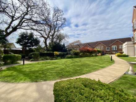 Pegasus Court, Salterton Road, Image 10