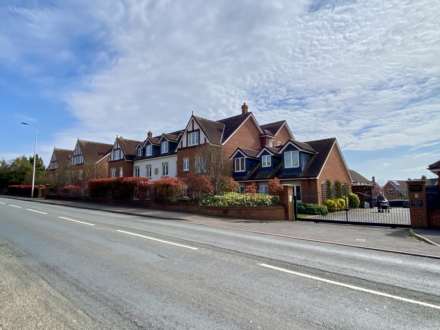 Pegasus Court, Salterton Road, Image 11