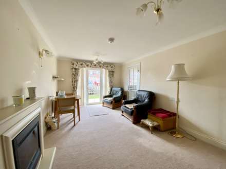 Pegasus Court, Salterton Road, Image 4