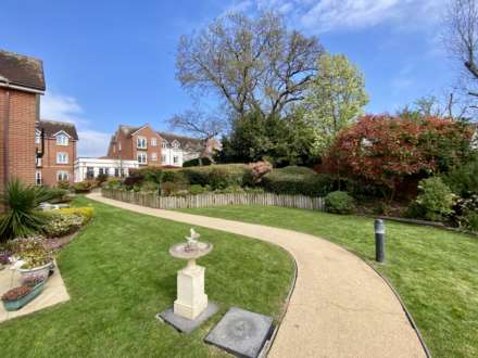 Pegasus Court, Salterton Road, Image 9