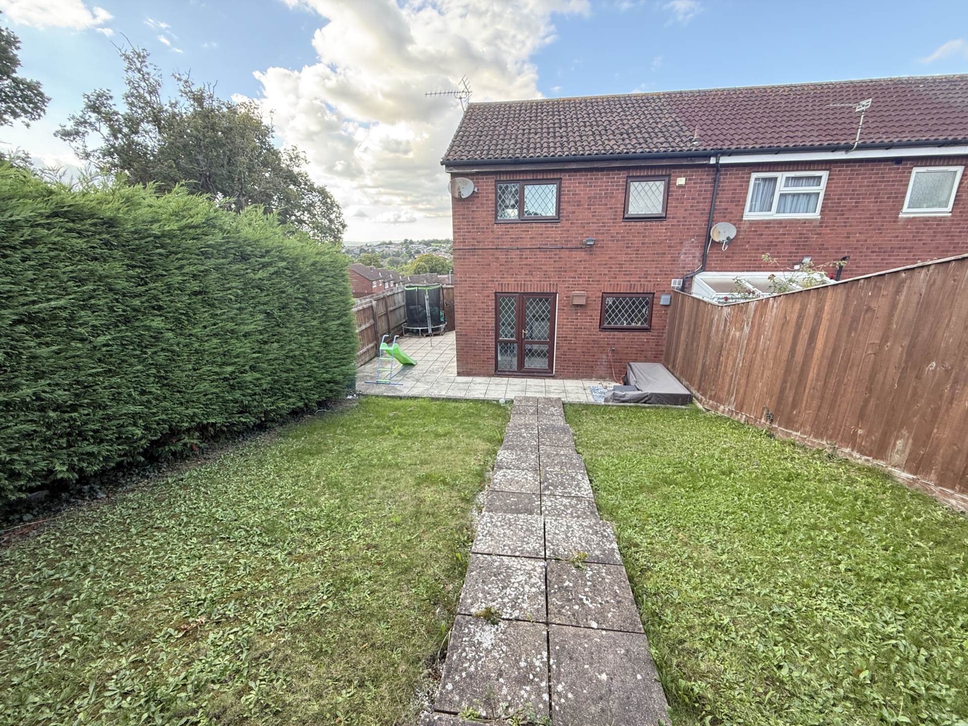 Wade Close, Exmouth, Image 3