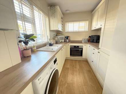 Arthurs Close, Exmouth, Image 2
