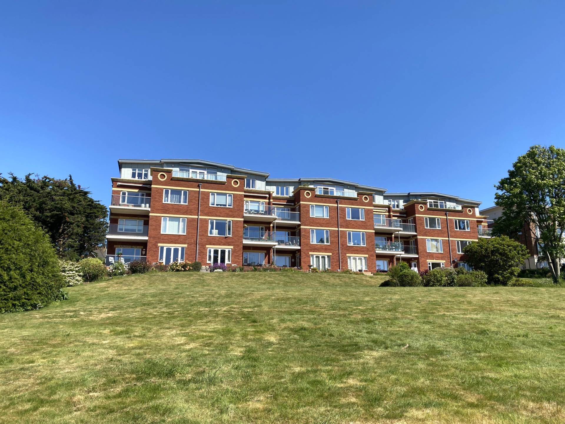 Douglas Avenue, Exmouth, Image 2