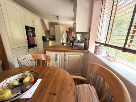 Madeira Villas, Exmouth, Image 12