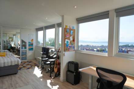 Ryll Court Drive, Exmouth, Image 7