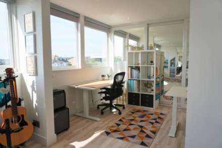Ryll Court Drive, Exmouth, Image 8