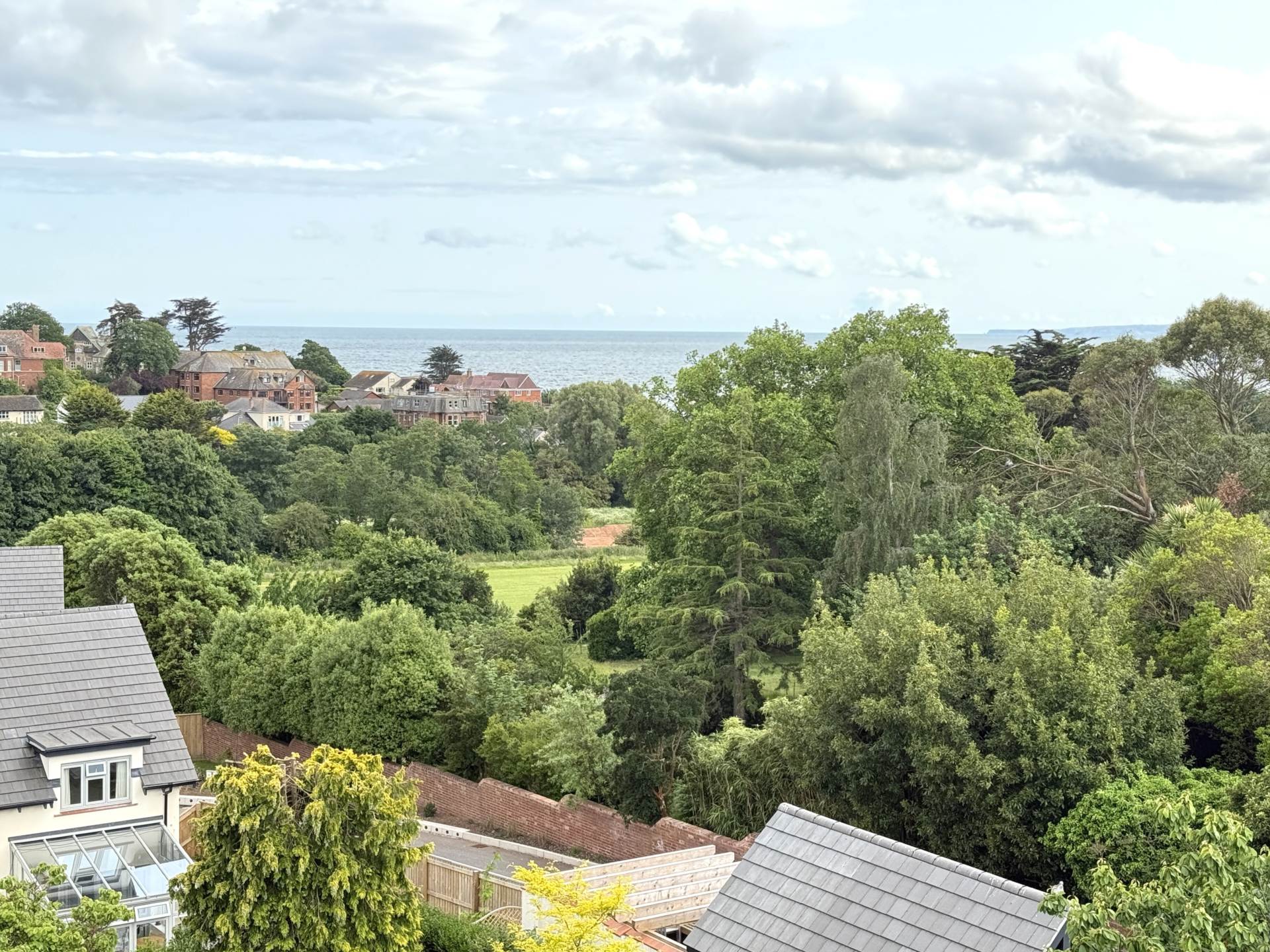 Douglas Avenue, Exmouth, Image 9