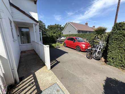 Green Close, Exmouth, Image 12