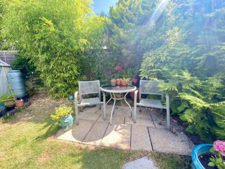 Drakes Gardens, Exmouth, Image 19