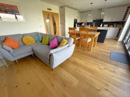 Ryll Court Drive, Exmouth, Image 5