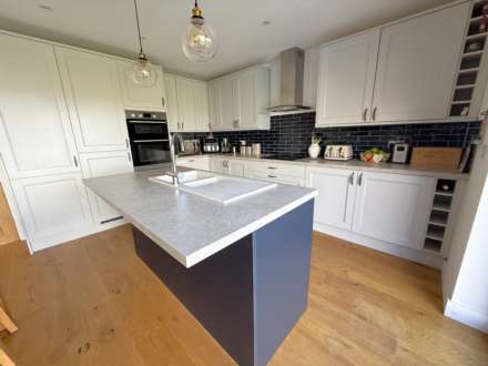 Ryll Court Drive, Exmouth, Image 6