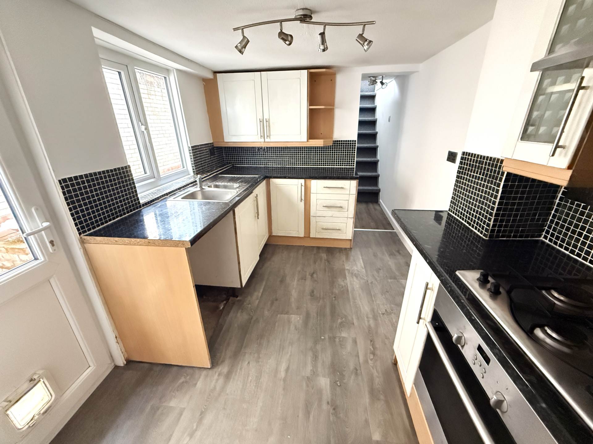 Albion Street, Exmouth, Image 6