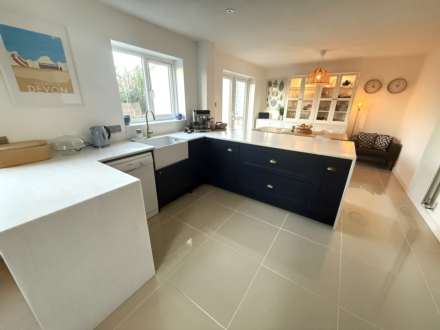 Avondale Road, Exmouth, Image 15