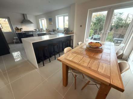 Avondale Road, Exmouth, Image 5