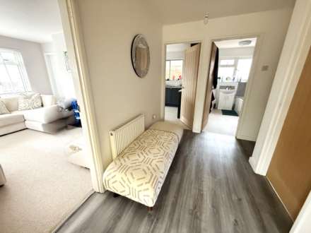 Shackleton Close, Exmouth, Image 4