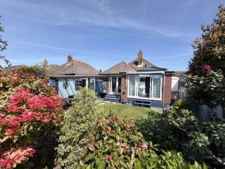 Elmfield Crescent, Exmouth, Image 13