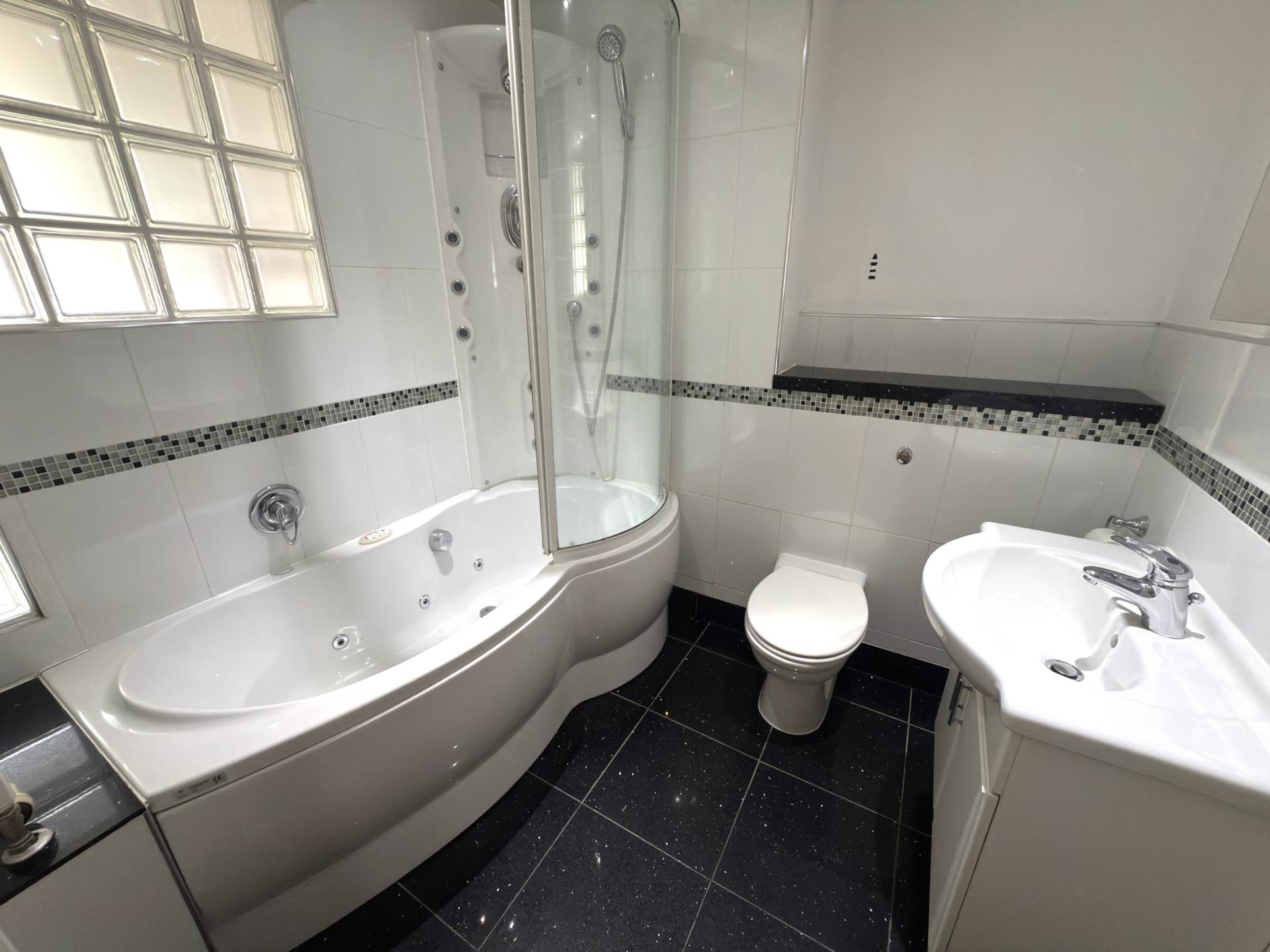 Madison Wharf, Exmouth Marina, Image 8