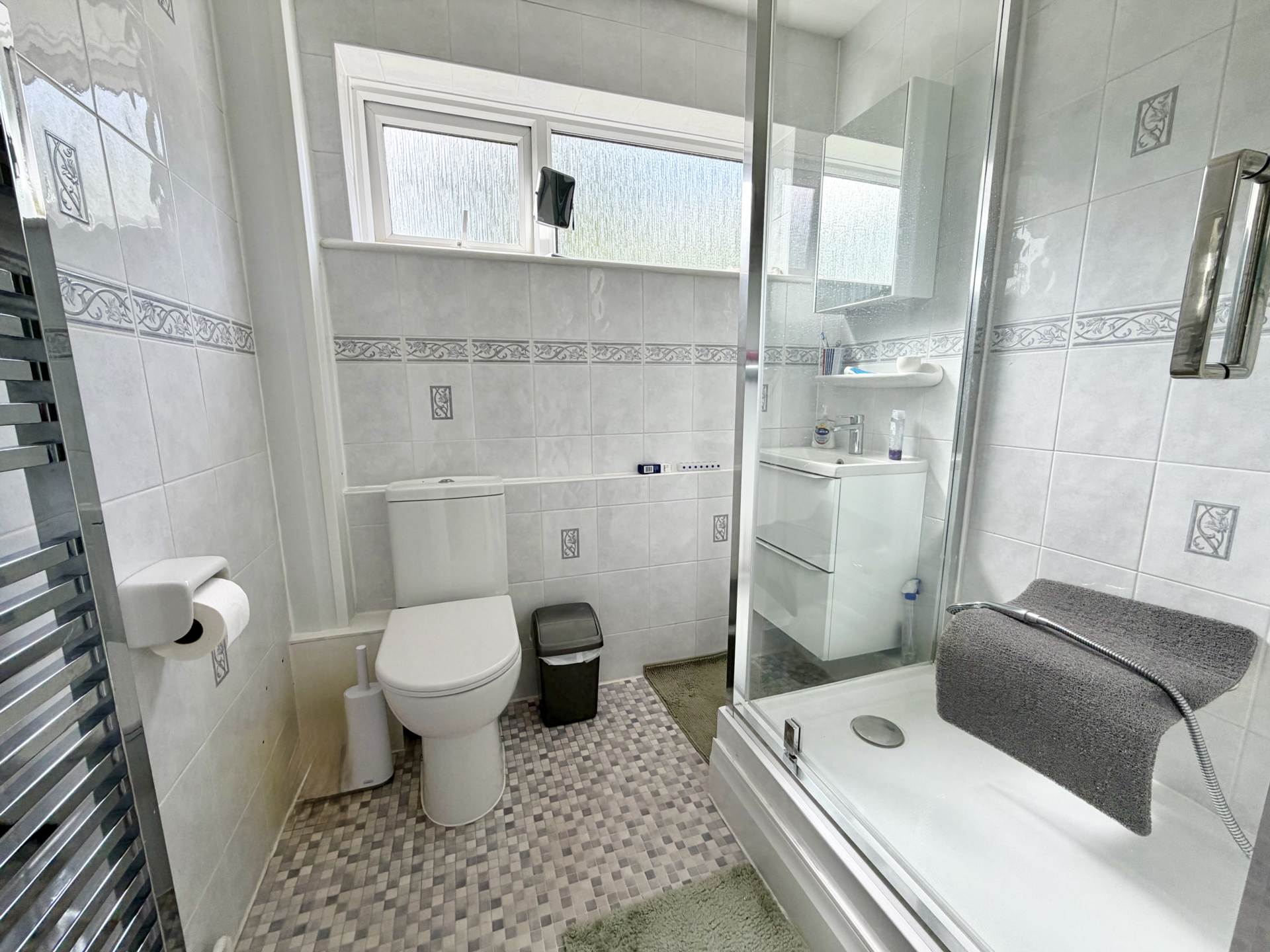 Douglas Avenue, Exmouth, Image 8