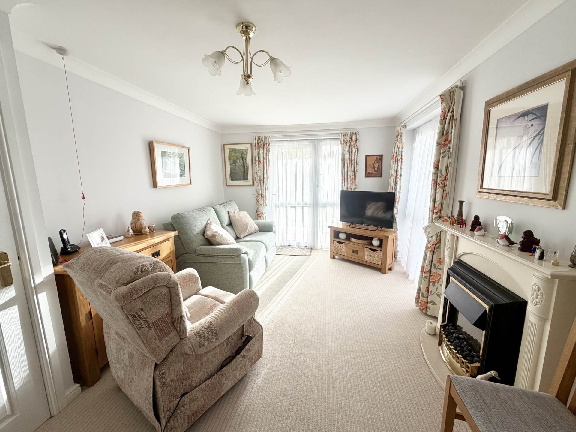 Bronte Court, Exmouth, Image 10