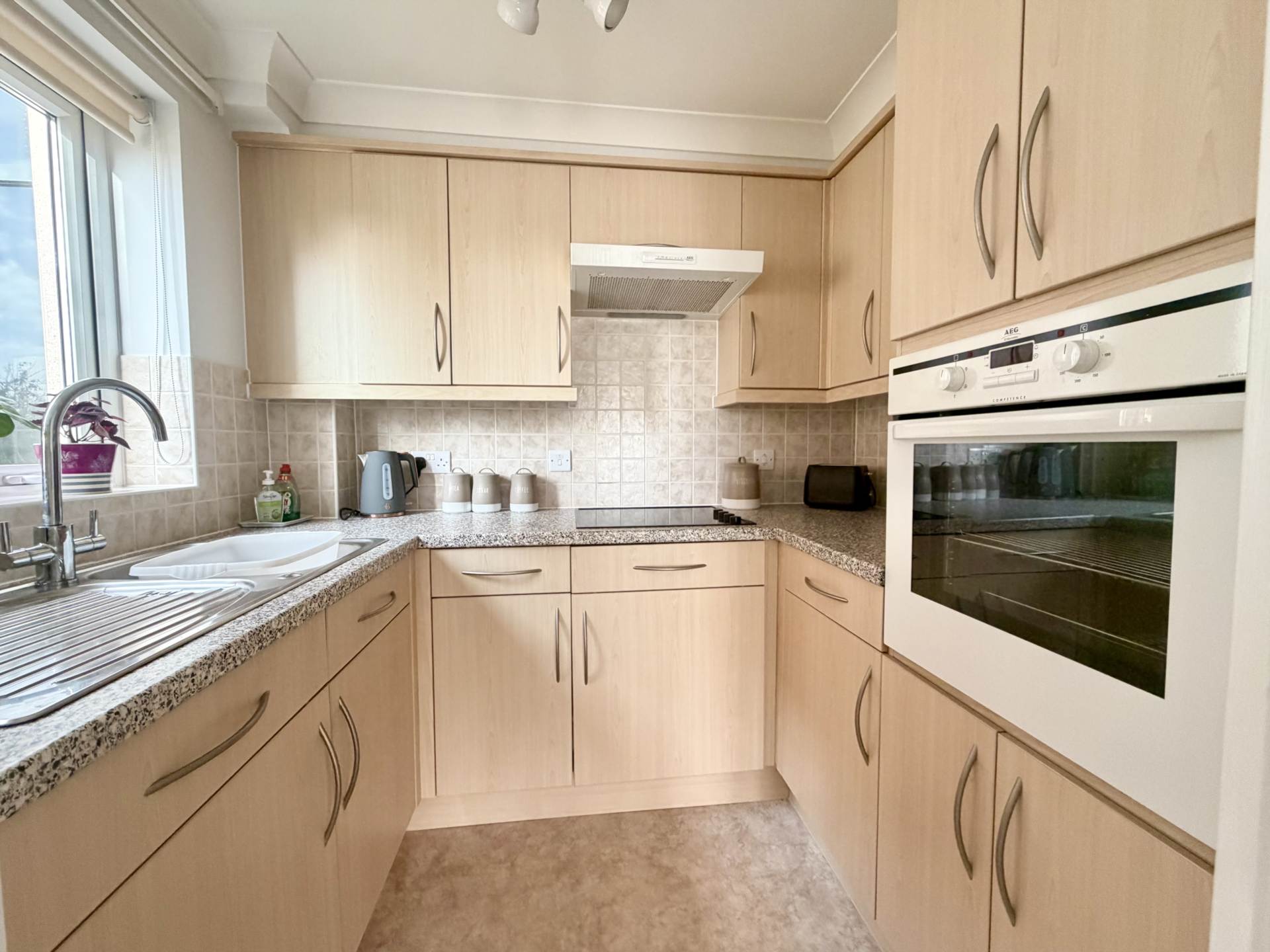 Bronte Court, Exmouth, Image 3