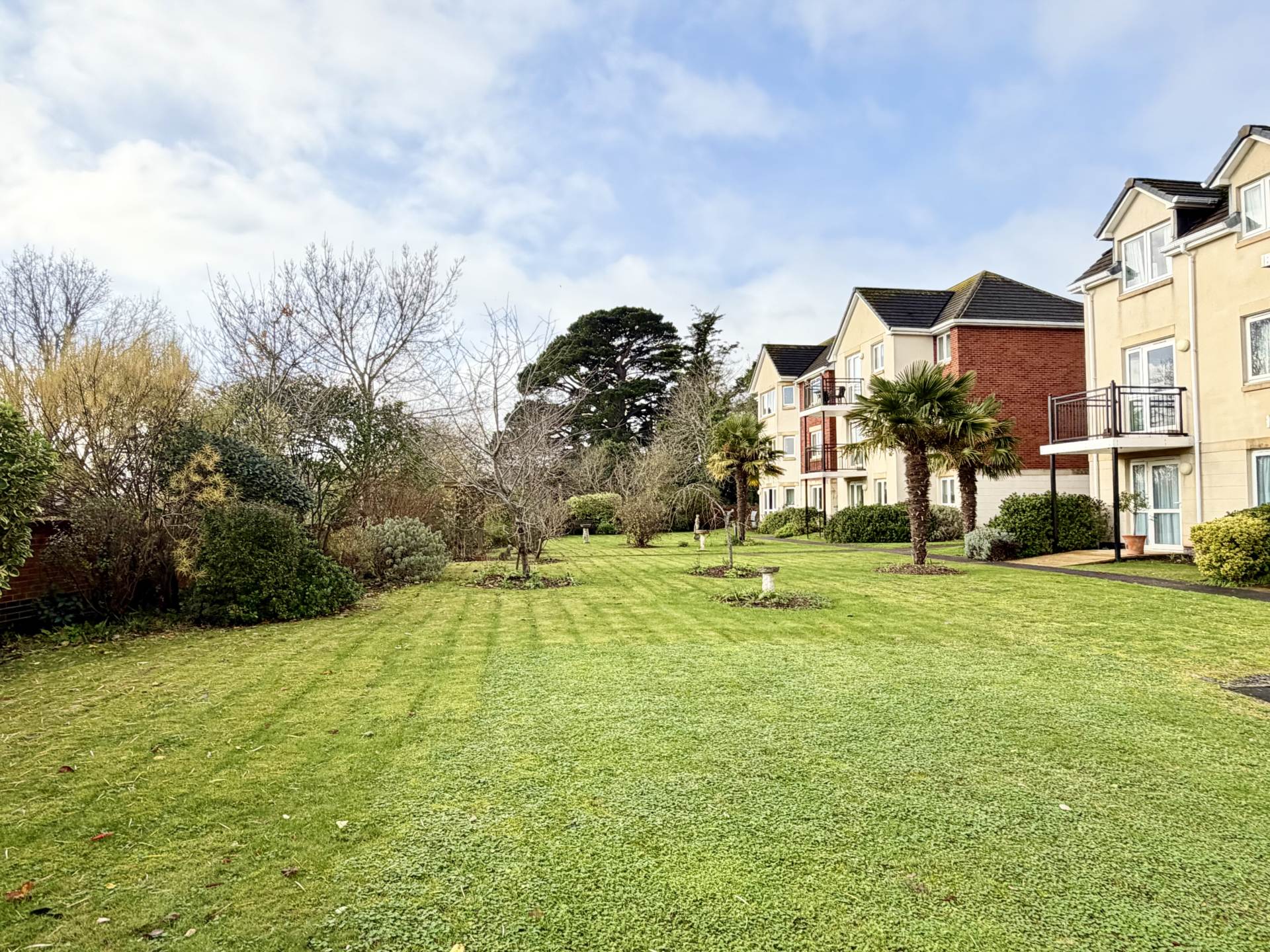 Bronte Court, Exmouth, Image 8