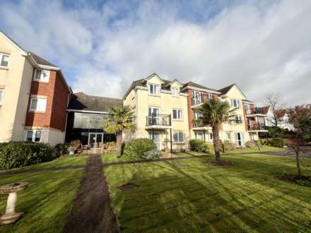 Bronte Court, Exmouth, Image 11