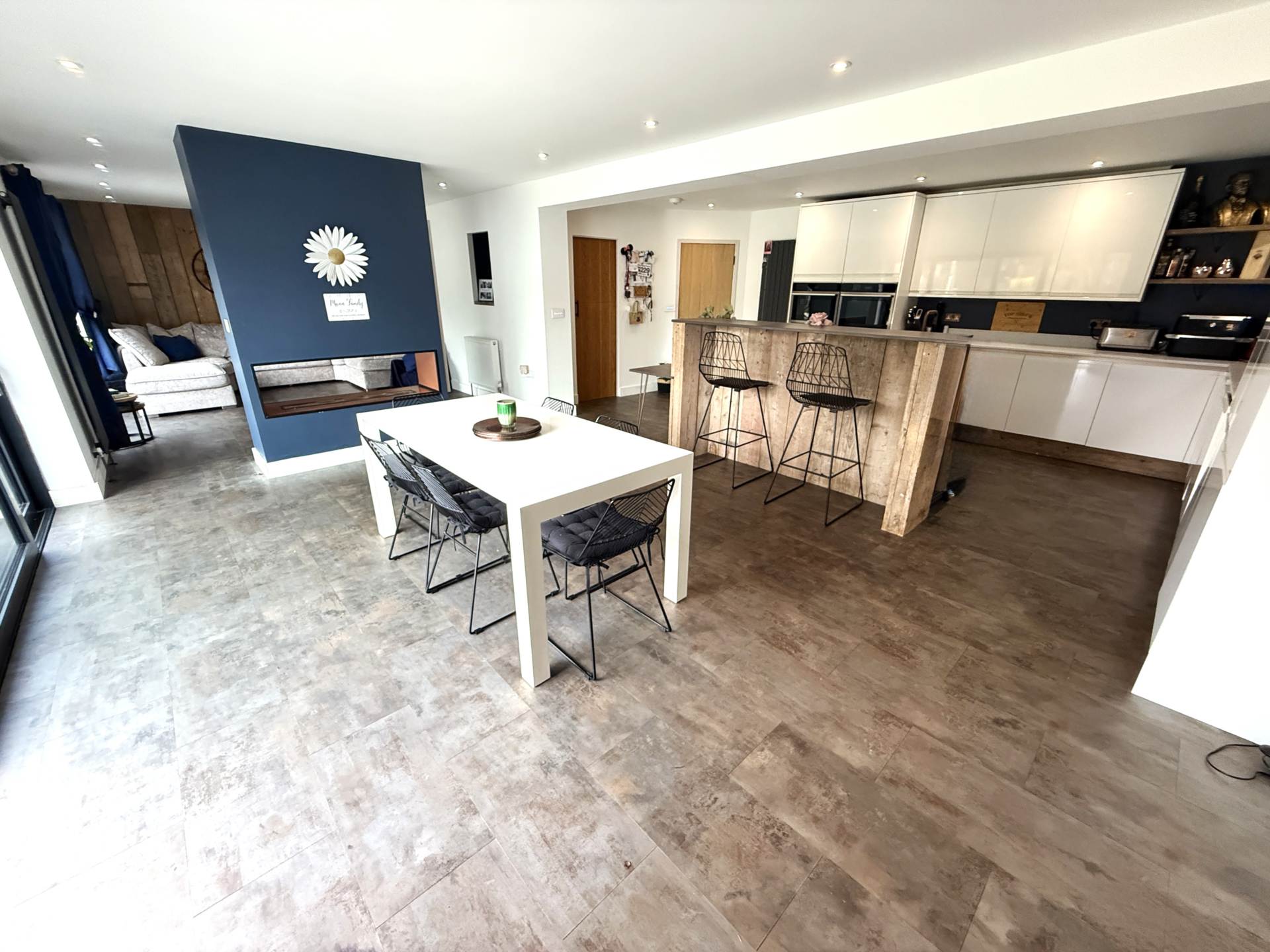 St Johns Road, Exmouth, Image 5