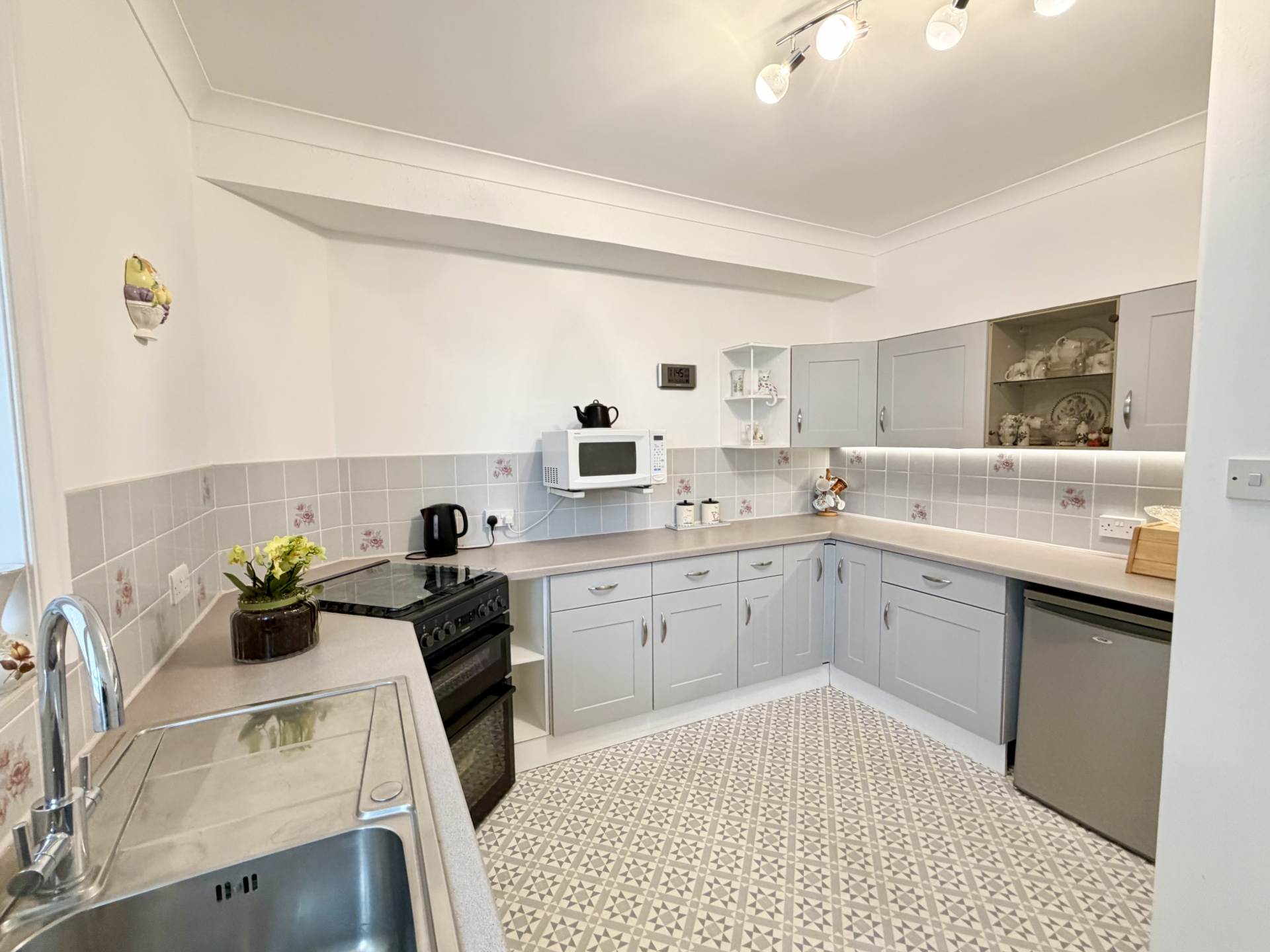 Bradham Lane, Exmouth, Image 2