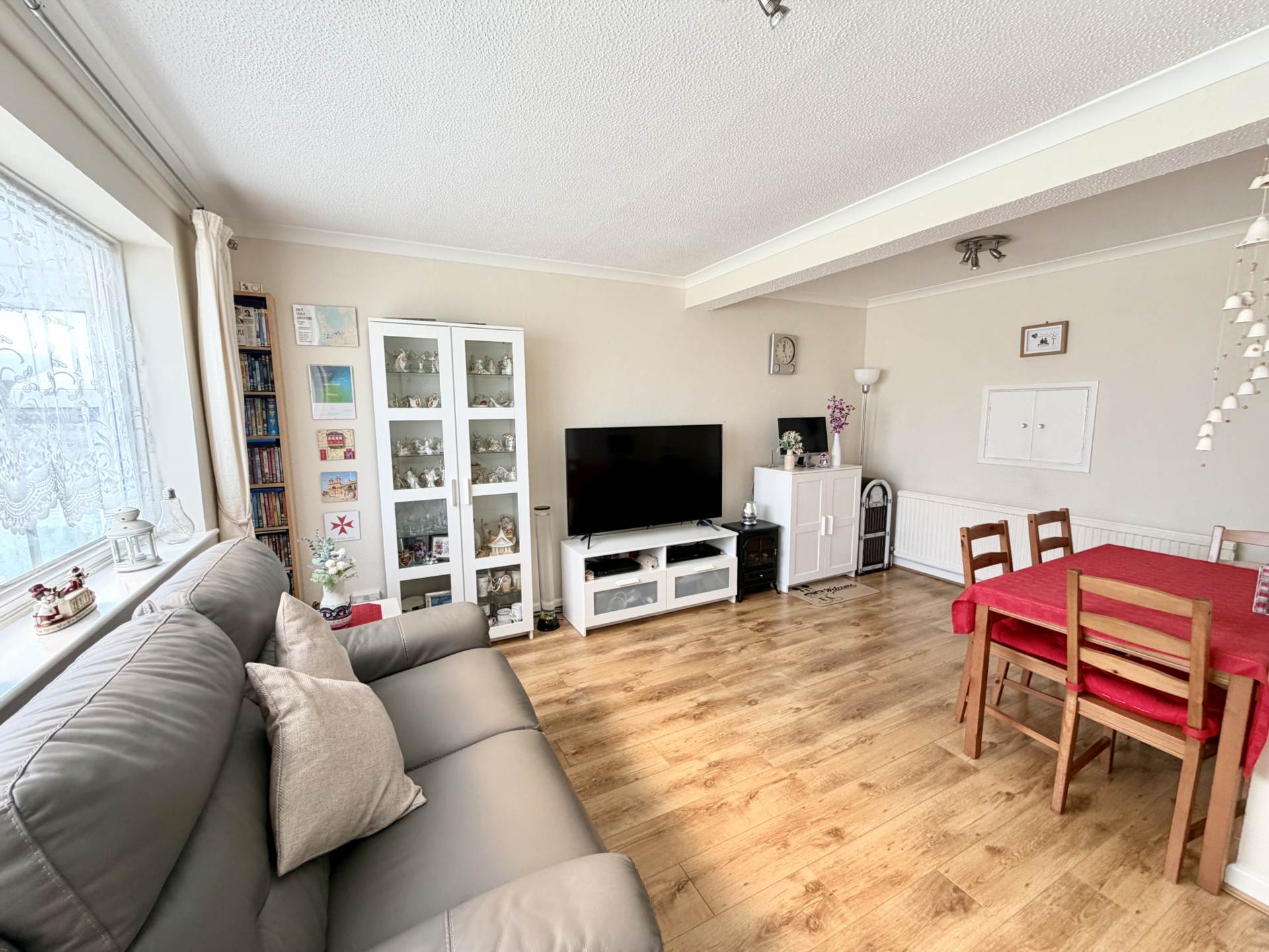 Maple Drive, Exmouth, Image 2