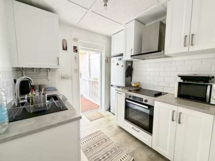 Victoria Road, Exmouth, Image 3