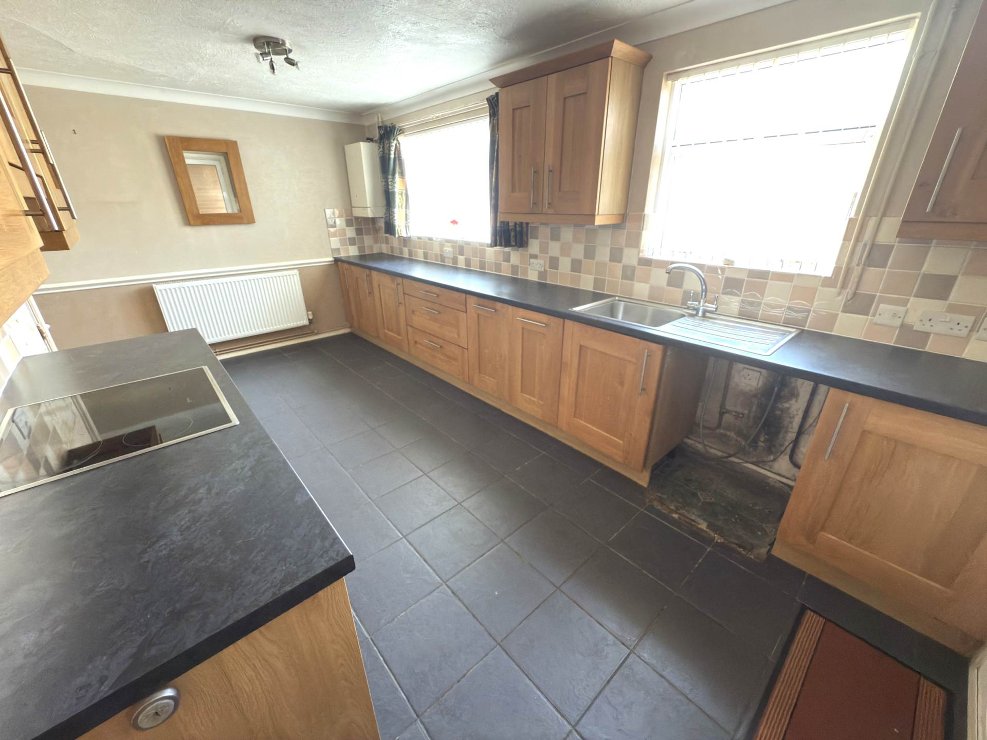 Govetts, Woodbury, Image 2