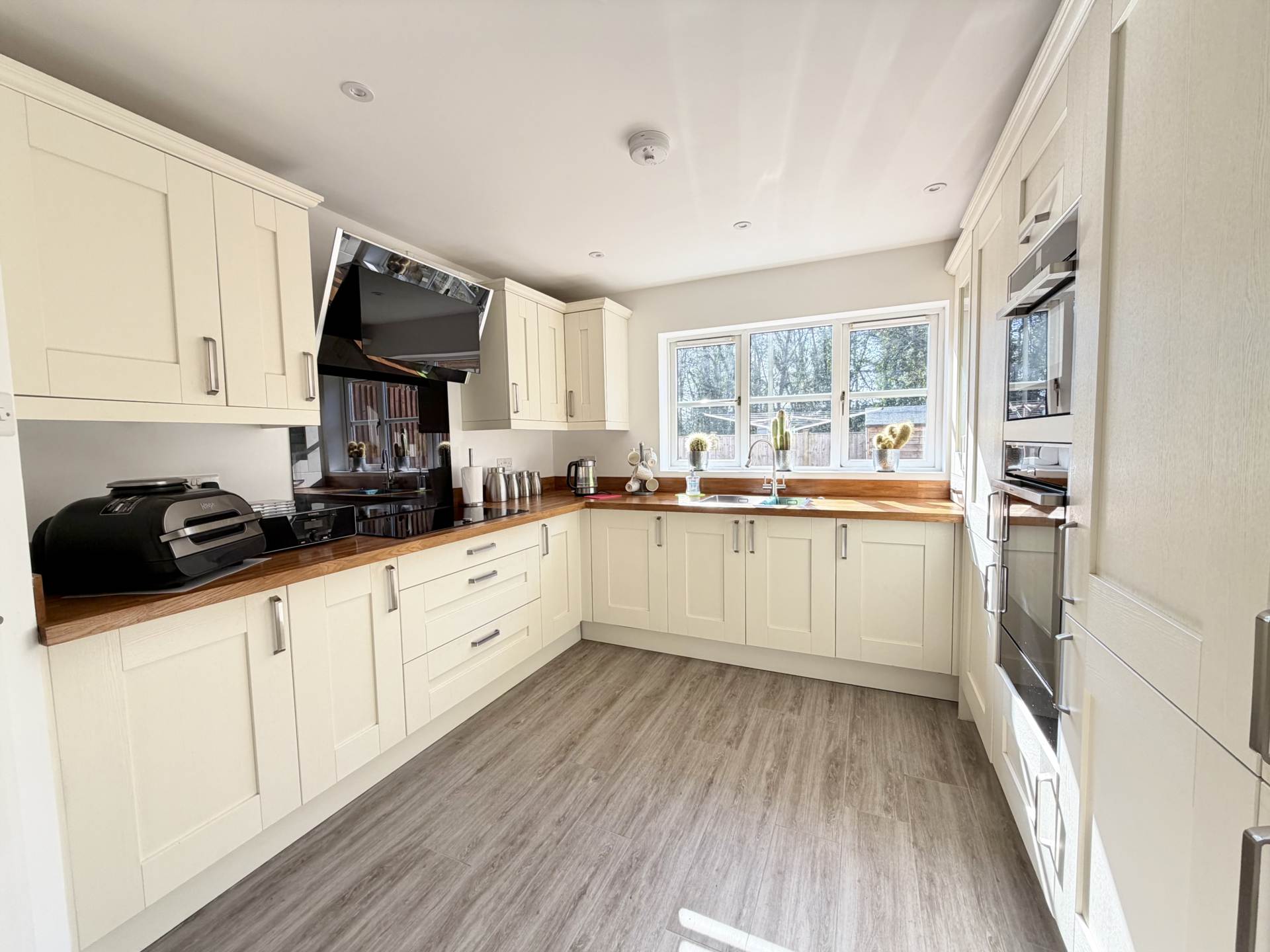 Port Mer Close, Exmouth, Image 16