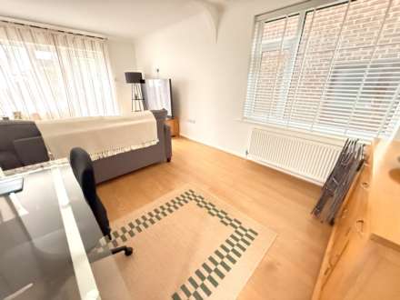 Windsor Square, Exmouth, Image 7