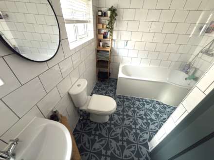 Halsdon Avenue, Exmouth, Image 10