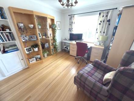 Mayfield Drive, Exmouth, Image 15