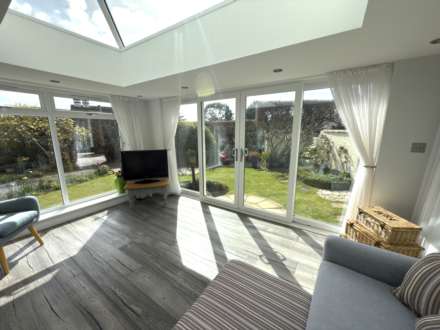 Mayfield Drive, Exmouth, Image 4