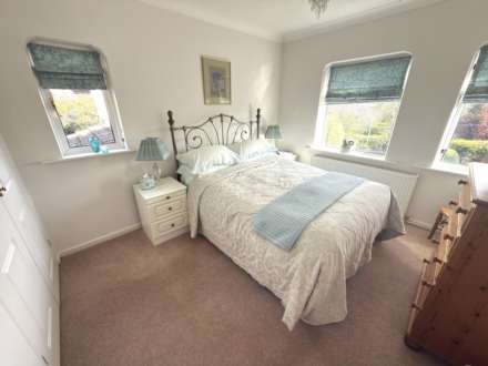 Mayfield Drive, Exmouth, Image 8