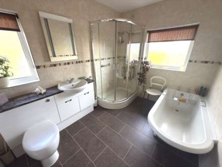 Mayfield Drive, Exmouth, Image 9