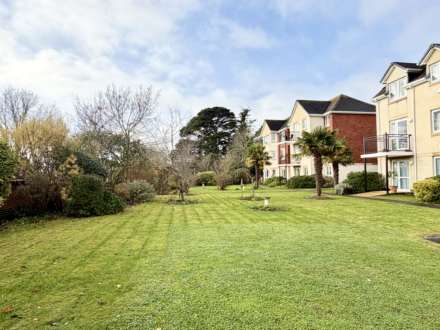 Bronte Court, Exmouth, Image 11