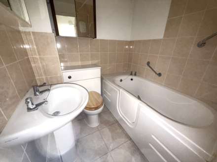Exmouth Court, Exmouth, Image 6